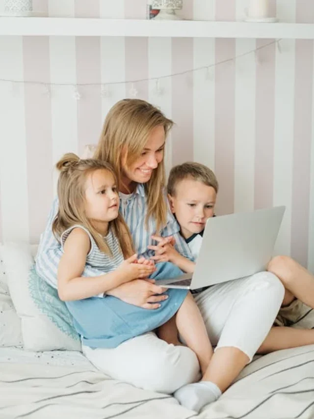 Why Families Need a Digital Detox in 2025?